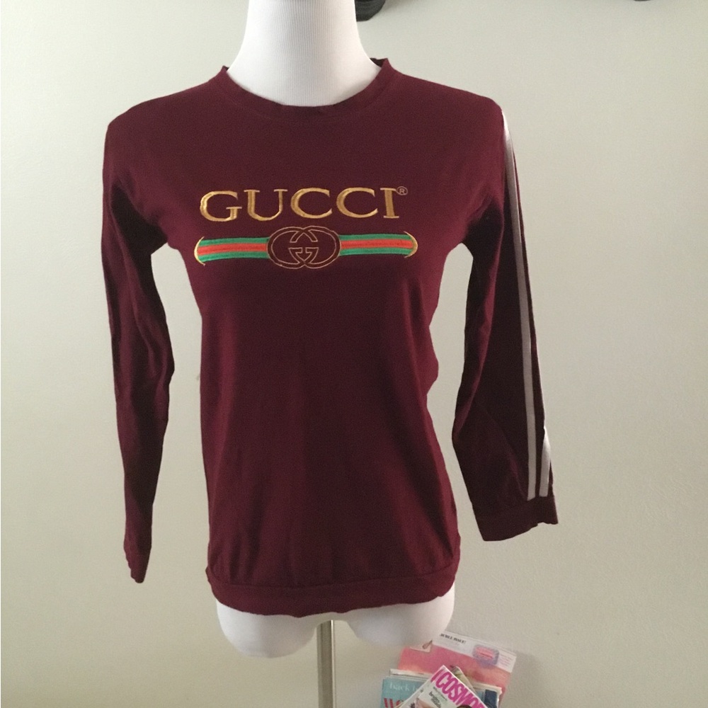 MAROON EMBROIDERED LONG SLEEVE T-SHIRT W/DOUBLE WHITE STITCHED STRIPES SLEEVES